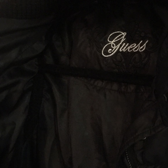 GUESS | Vintage 2004 Down Puffy Vest - Picture 3 of 8